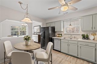 1880 Gershwin DR, Virginia Beach, VA 23454