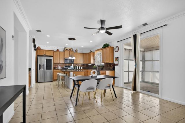 8556 Hawley Way, Elk Grove, CA 95624