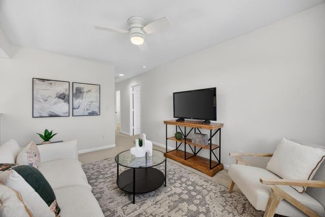 8556 Hawley Way, Elk Grove, CA 95624