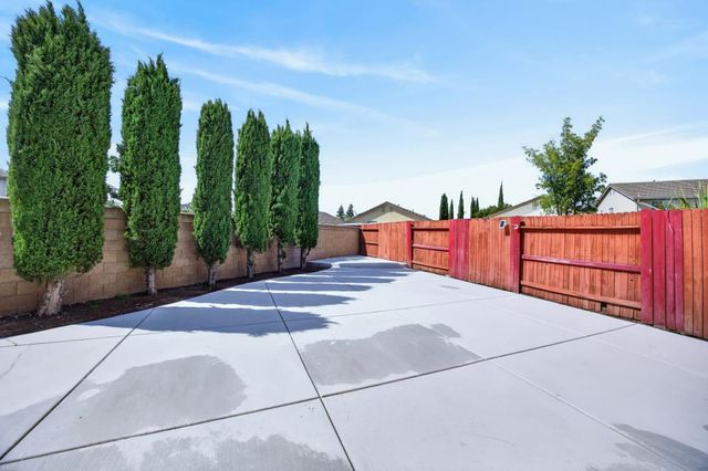 8556 Hawley Way, Elk Grove, CA 95624