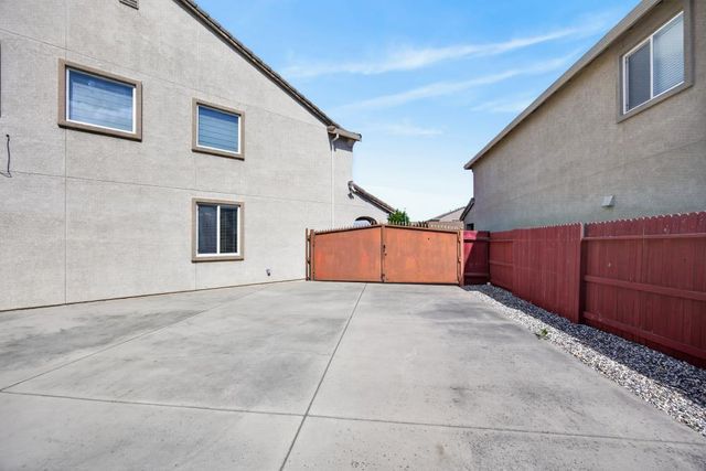 8556 Hawley Way, Elk Grove, CA 95624