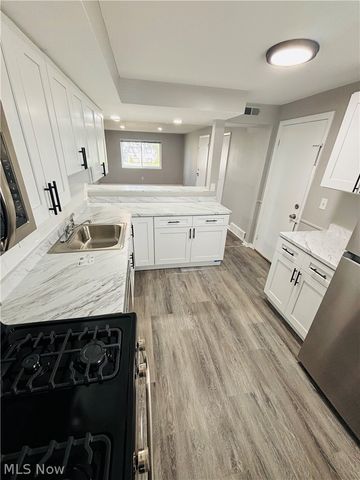 21045 Southbend Circle 9, Rocky River, OH 44116