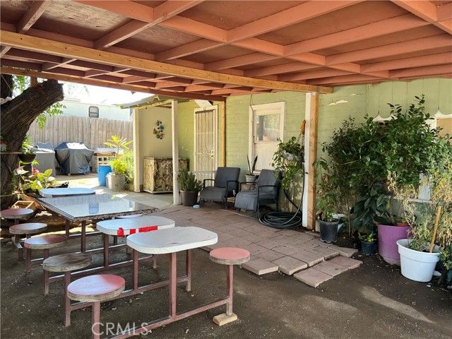 9206 Limonite, Jurupa Valley, CA 92509