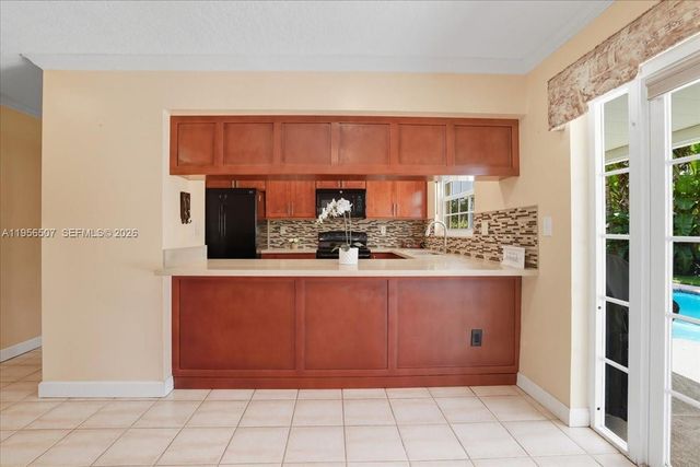 11230 SW 59th Pl, Cooper City, FL 33330