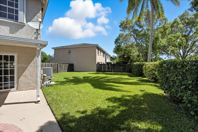 11230 SW 59th Pl, Cooper City, FL 33330