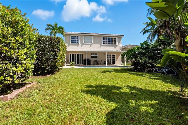 11230 SW 59th Pl, Cooper City, FL 33330