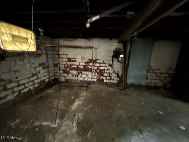 9107 Empire Avenue, Cleveland, OH 44108