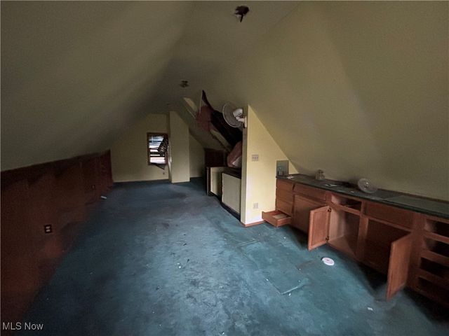 9107 Empire Avenue, Cleveland, OH 44108