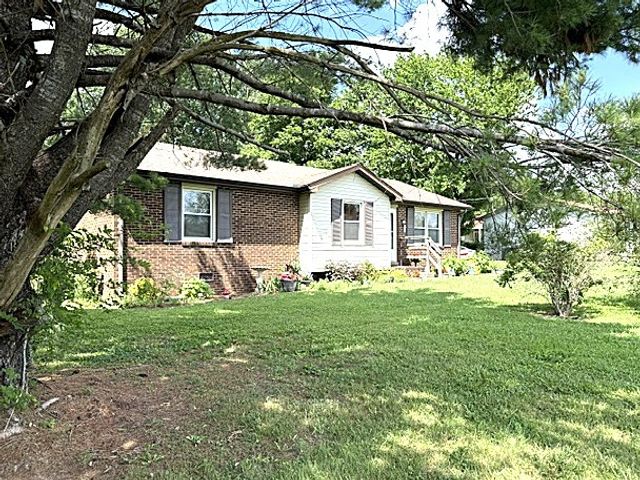 1438 Veterans Pkwy, Murfreesboro, TN 37128