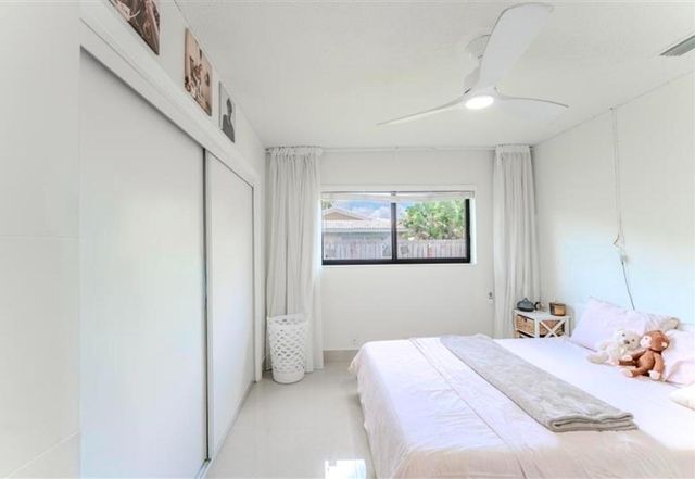 7520 NW 8th Court, Plantation, FL 33317