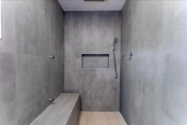 7520 NW 8th Court, Plantation, FL 33317