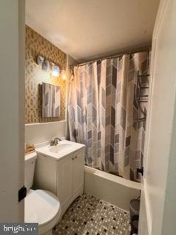 1922 MERRIMAC DR, Hyattsville, MD 20783