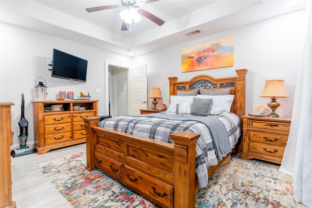 925 W Munson Street, Denison, TX 75020