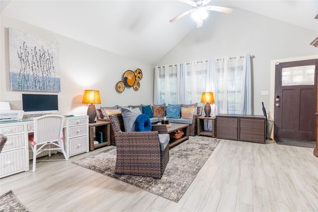 925 W Munson Street, Denison, TX 75020