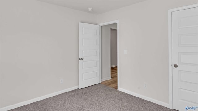 9927 Sequoyah Cove Drive SE, Owens Cross Roads, AL 35763