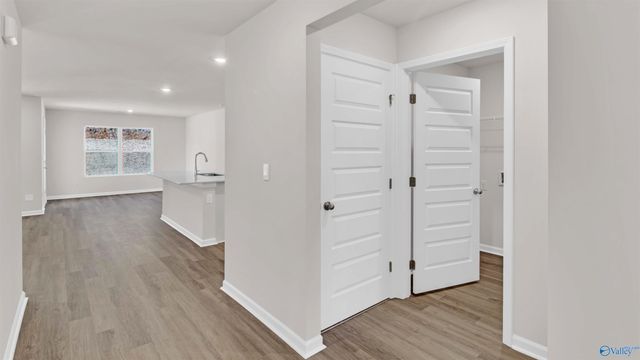 9927 Sequoyah Cove Drive SE, Owens Cross Roads, AL 35763