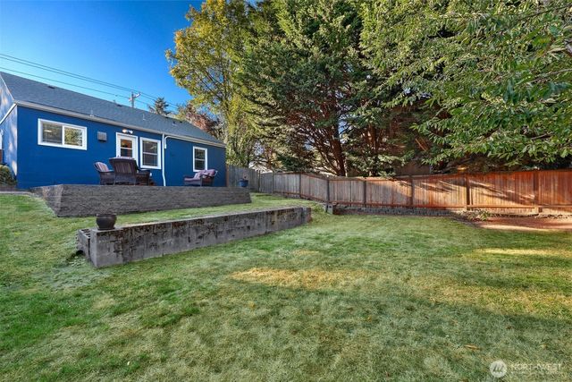 6712 18th Avenue SW, Seattle, WA 98106