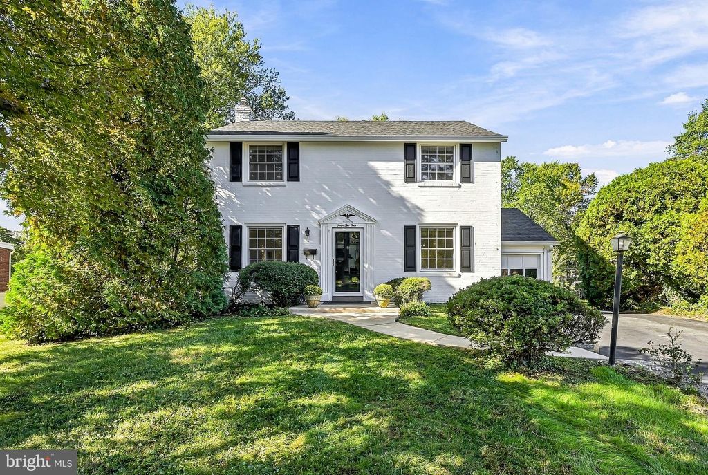 421 BRIARWOOD RD, WALLINGFORD, PA 19086 — exterior