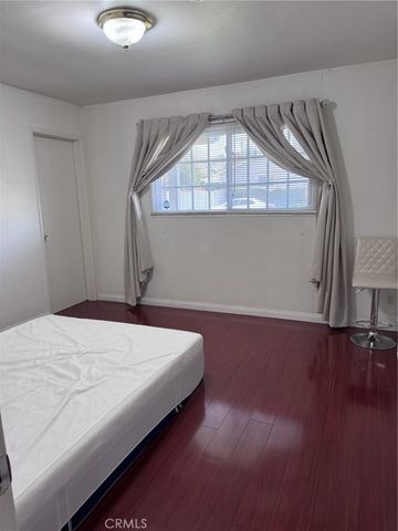 6656 Cleomoore, West Hills, CA 91307