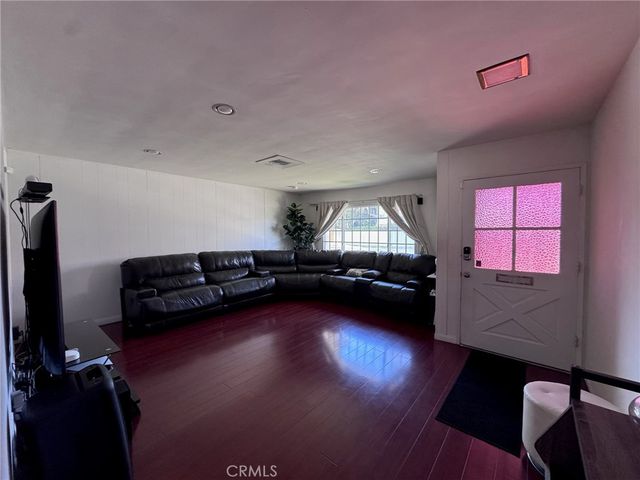 6656 Cleomoore, West Hills, CA 91307