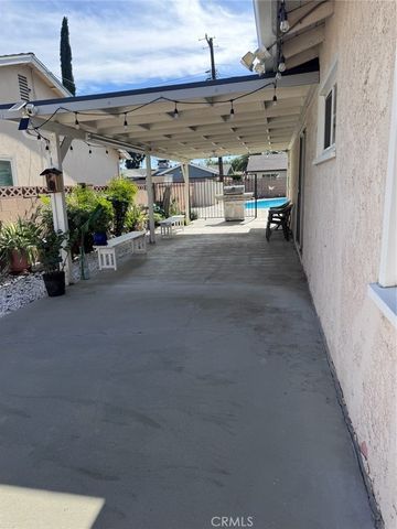 6656 Cleomoore, West Hills, CA 91307