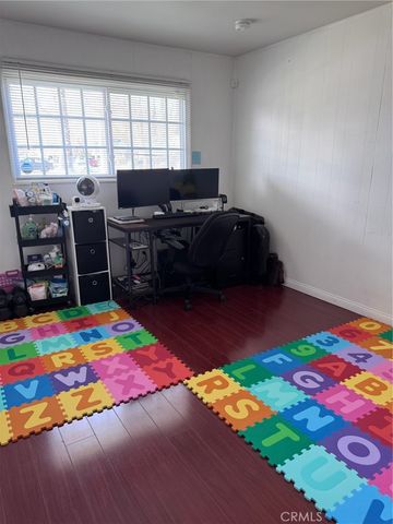 6656 Cleomoore, West Hills, CA 91307