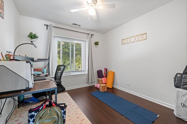 306 Sandpebble Lane 306, Aurora, IL 60504