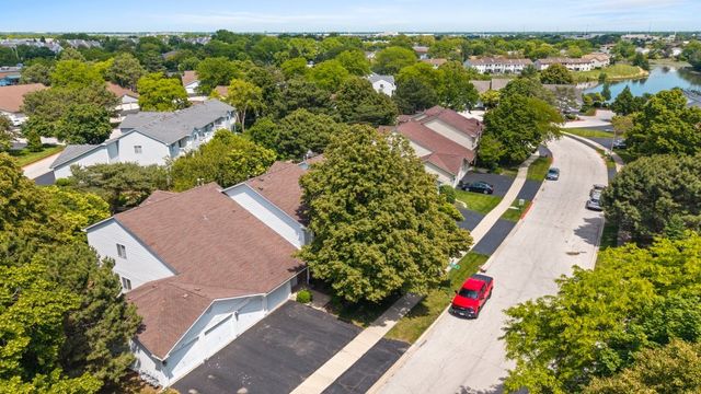 306 Sandpebble Lane 306, Aurora, IL 60504