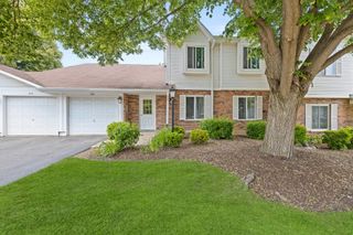 306 Sandpebble Lane 306, Aurora, IL 60504