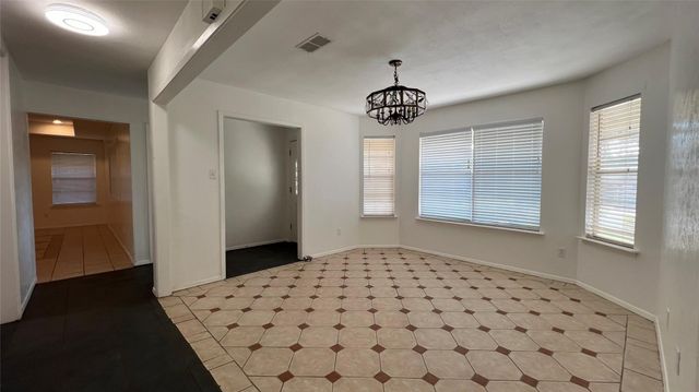 1915 Longmeadow Drive, Arlington, TX 76015