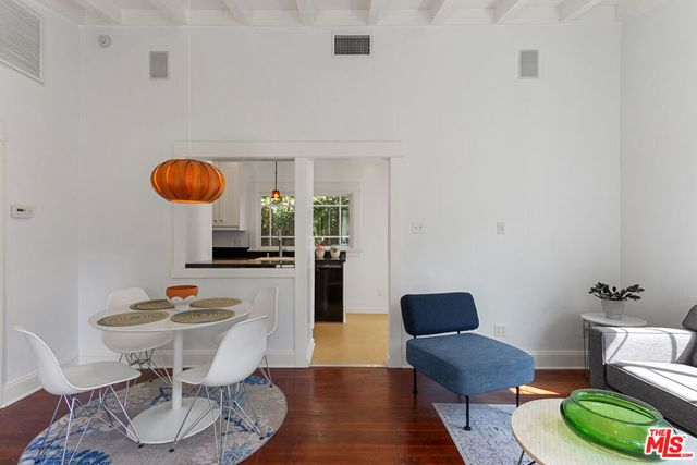 884 N Raymond Avenue, Pasadena, CA 91103