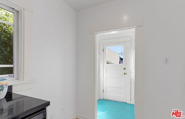 884 N Raymond Avenue, Pasadena, CA 91103