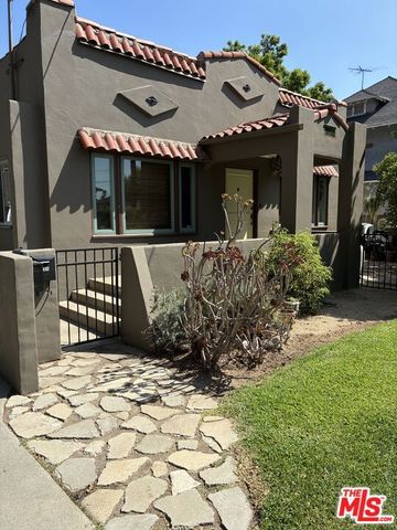 884 N Raymond Avenue, Pasadena, CA 91103