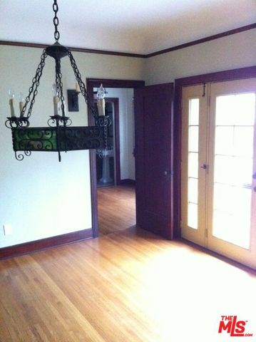 884 N Raymond Avenue, Pasadena, CA 91103