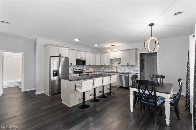 110 Carlisle Avenue, Mingo Junction, OH 43938