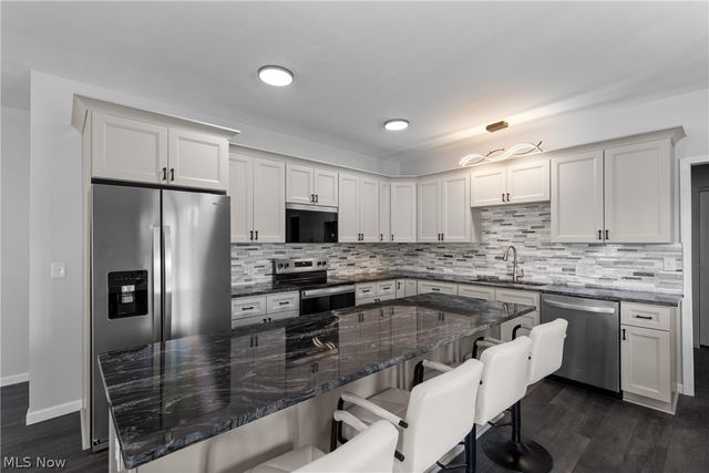 110 Carlisle Avenue, Mingo Junction, OH 43938