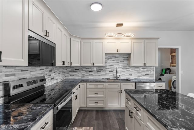 110 Carlisle Avenue, Mingo Junction, OH 43938