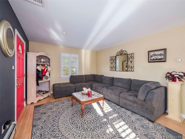 4 Goebel Road, New City, NY 10956