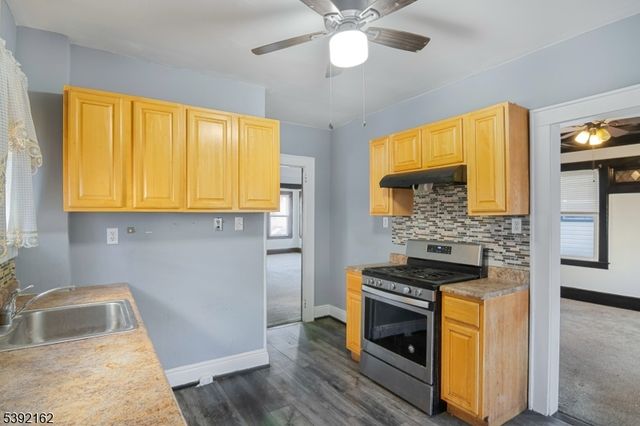 337 N Maple Ave, East Orange City, NJ 07017