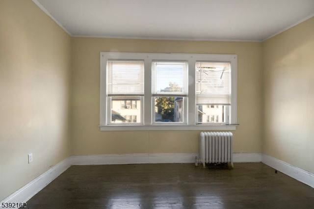 337 N Maple Ave, East Orange City, NJ 07017