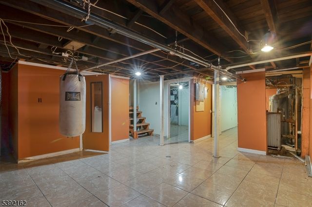 337 N Maple Ave, East Orange City, NJ 07017