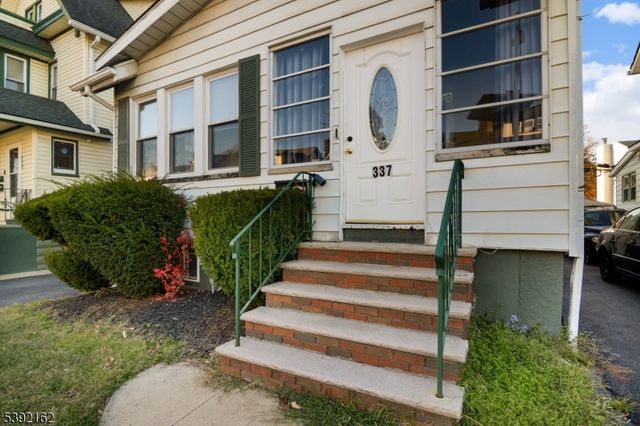337 N Maple Ave, East Orange City, NJ 07017