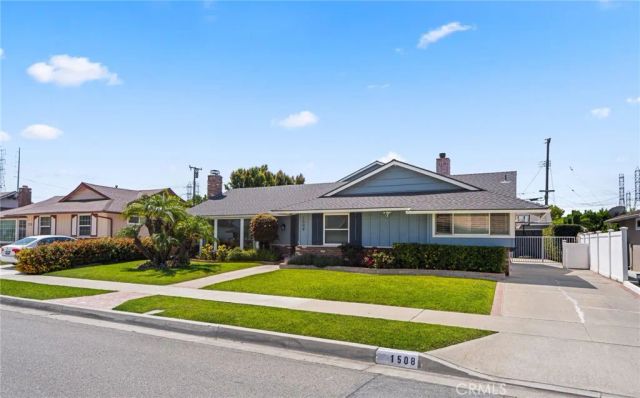 1508 E Candlewood Avenue, Orange, CA 92867