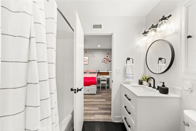 1508 E Candlewood Avenue, Orange, CA 92867