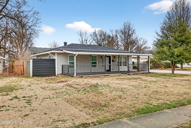 5813 Alanadale Dr, Louisville, KY 40272