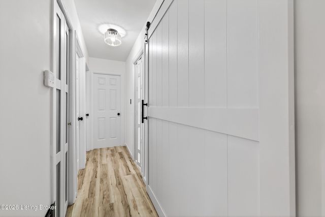 5813 Alanadale Dr, Louisville, KY 40272