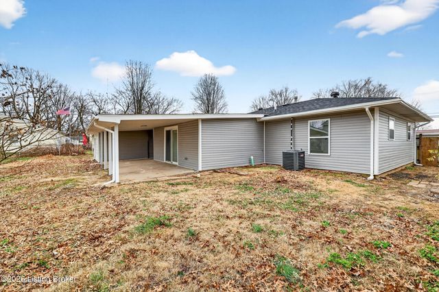 5813 Alanadale Dr, Louisville, KY 40272