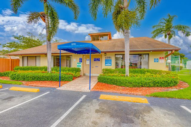 1240 SUMMIT PLACE Circle D, West Palm Beach, FL 33415
