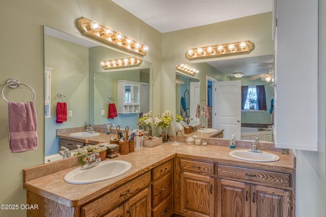 10970 County Road 240, Webb City, MO 64870