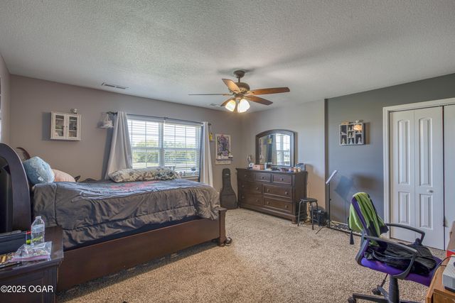 10970 County Road 240, Webb City, MO 64870